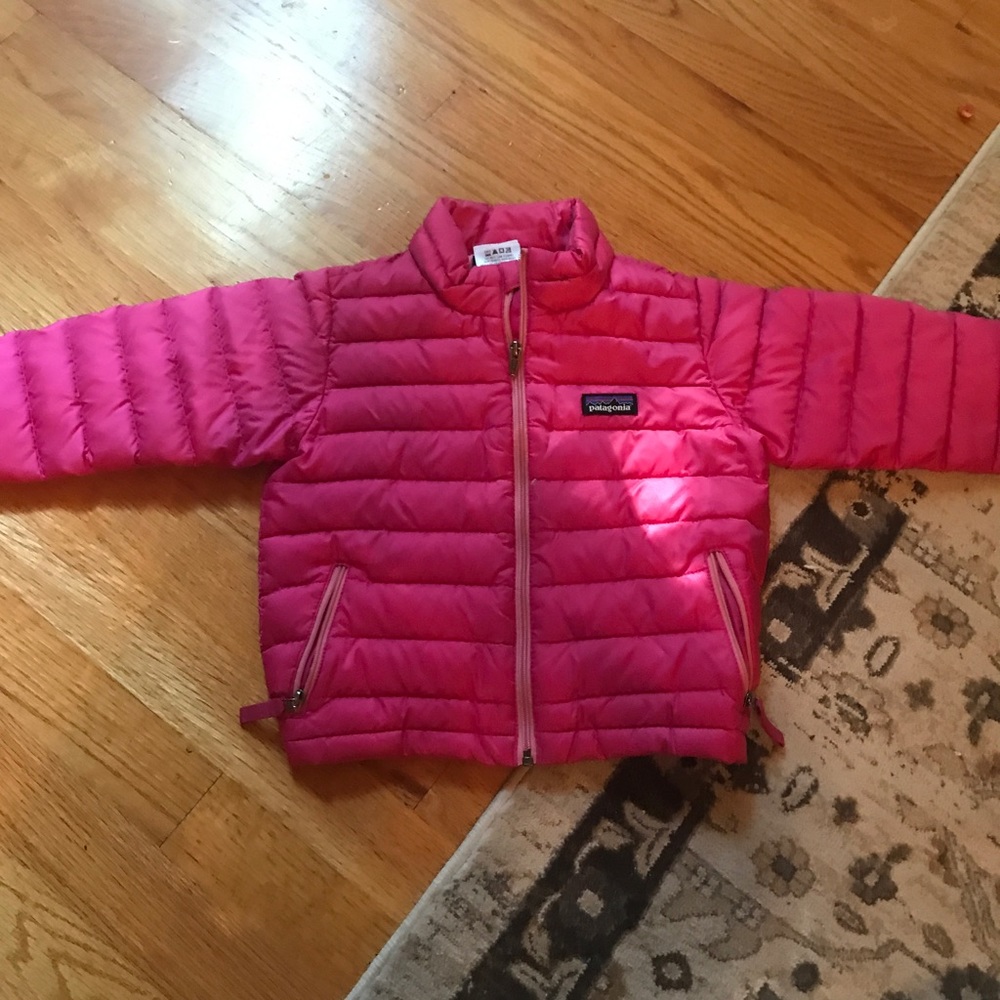 Girls Patagonia 2T pink puffer